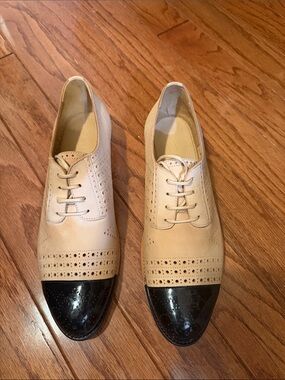 Cream and Black Two-Tone Lace-Up Brogues Flats
